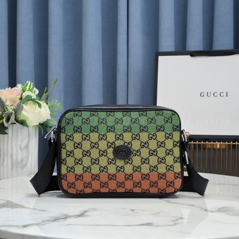 Gucci Handbags 300